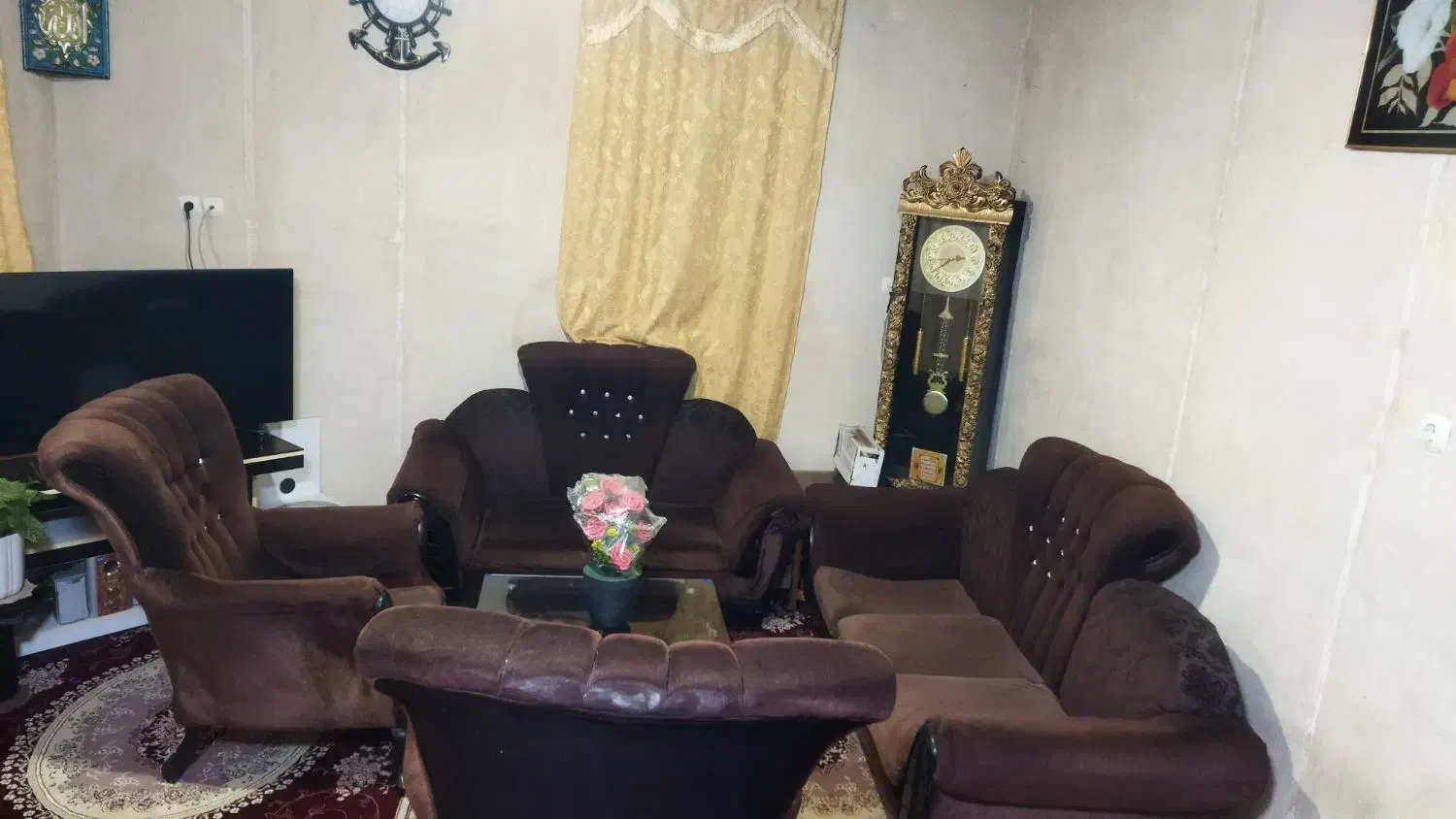 مبل ۷نفره کاملا سالم|مبلمان خانگی و میز عسلی|روانسر, |دیوار