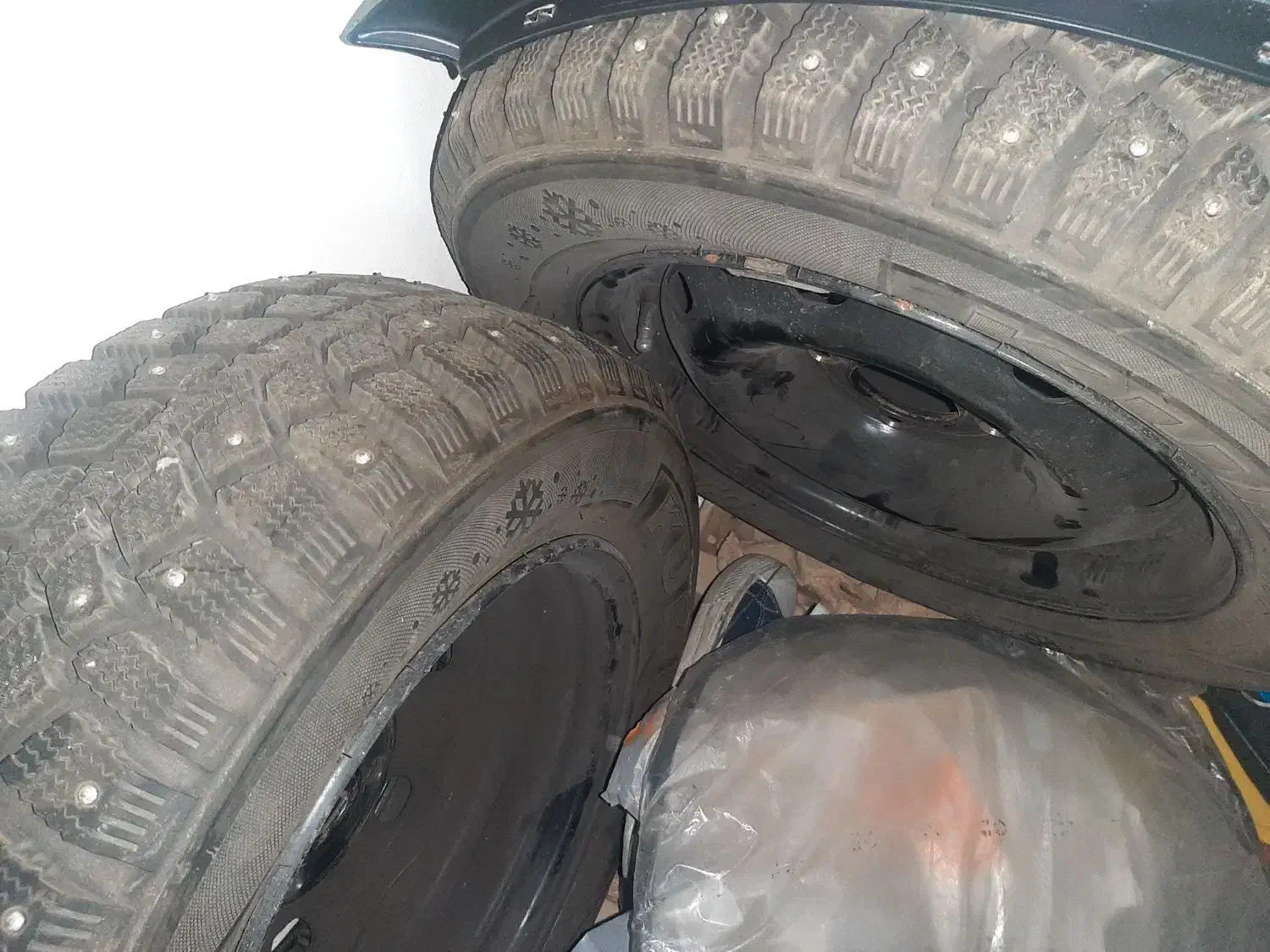 لاستیک یخ شکن ۲۰۶ با رینگ|قطعات یدکی و لوازم جانبی|تهران, شهرک هما|دیوار