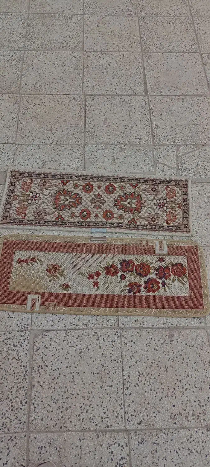 گلیم پادری وهمکف وموکت همه باهم|گلیم، جاجیم، گبه|نیشابور, دارایی|دیوار