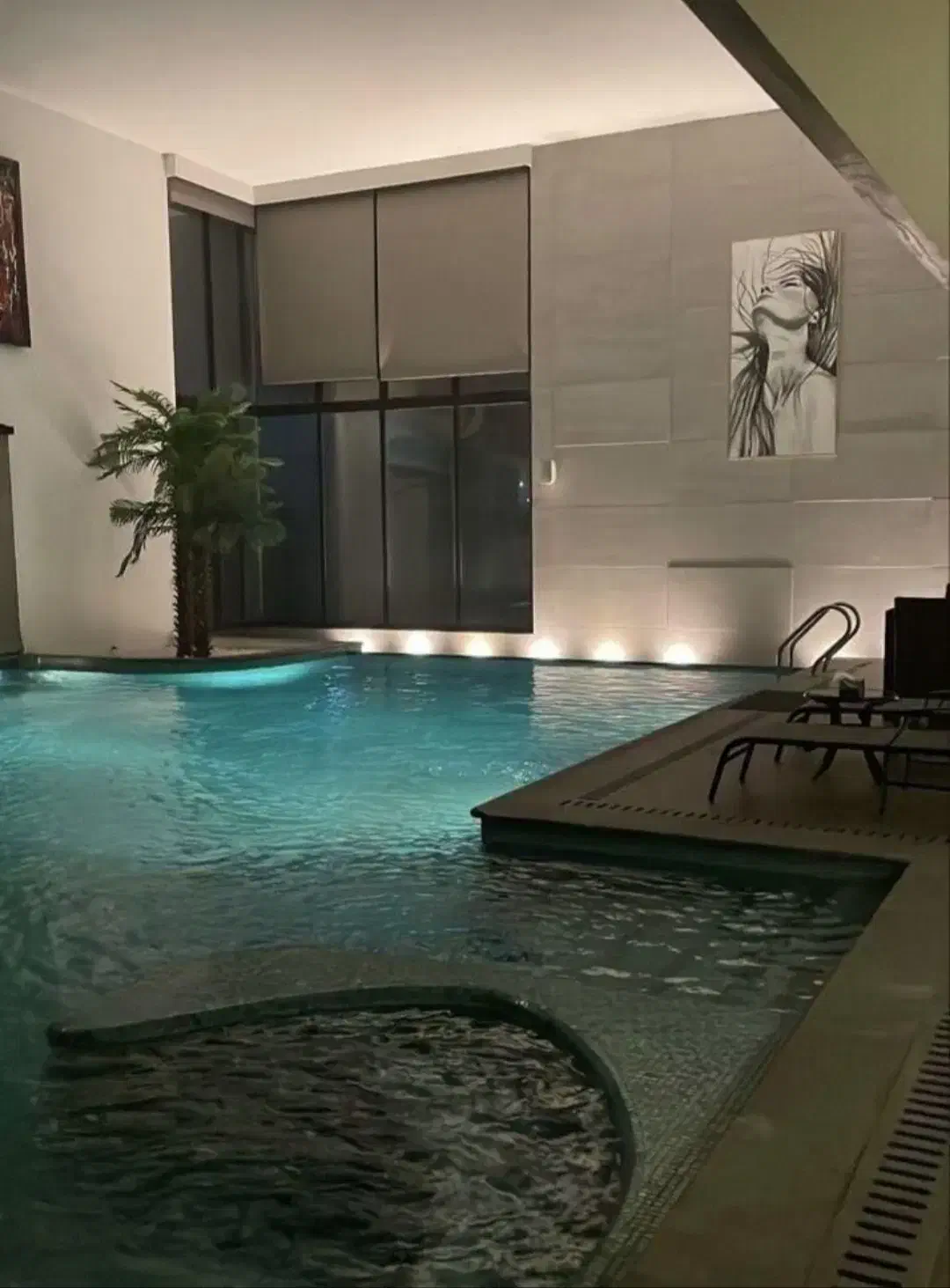 ۱۳۰ متر/فول مشاعات/تاپ لوکیشن سعادت آباد