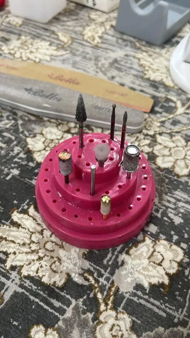 فروش وسایل ناخن کاری|آرایشگاه و سالنهای زیبایی|سیرجان, |دیوار