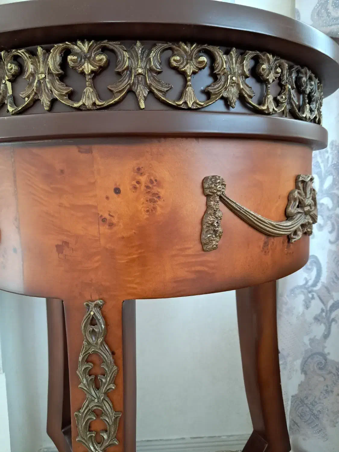 میز چوب راش|مبلمان خانگی و میز عسلی|اردبیل, |دیوار