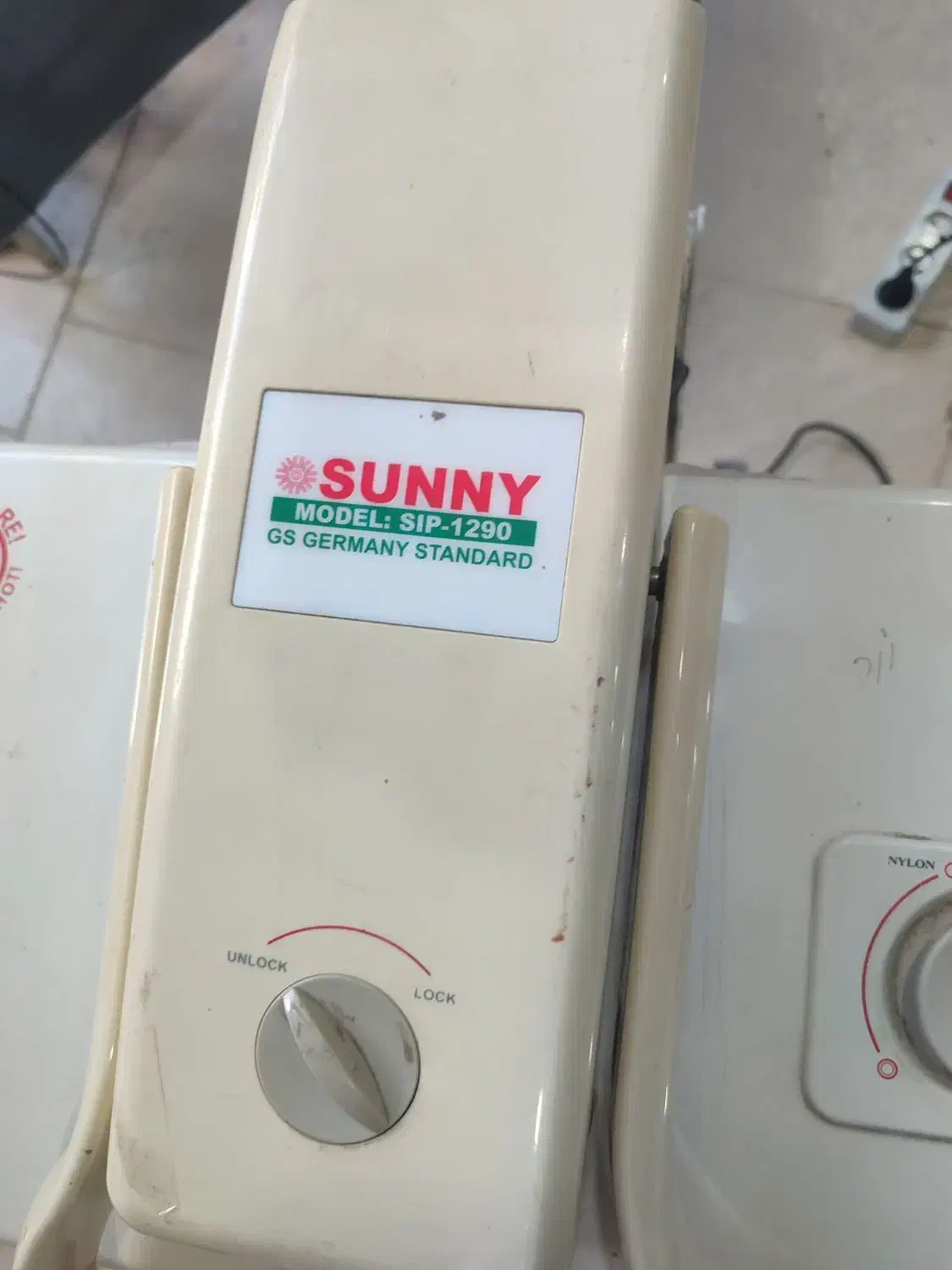 اتو صنعتی نیم صنعتی زیر قیمت|اتو و لوازم اتو|کلاردشت, |دیوار