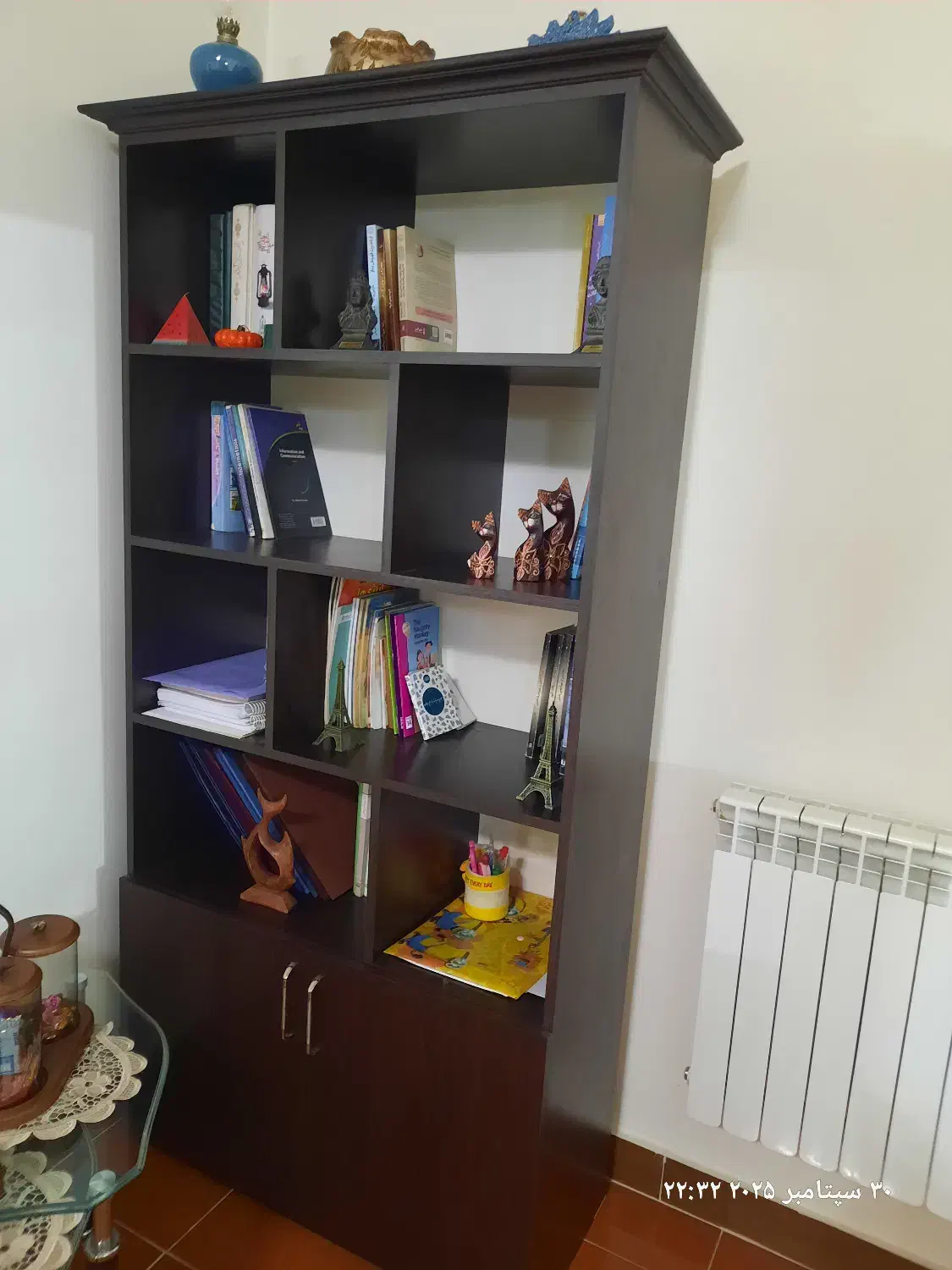کتابخانه|کتابخانه، شلف، قفسه‌های دیواری|بابل, |دیوار