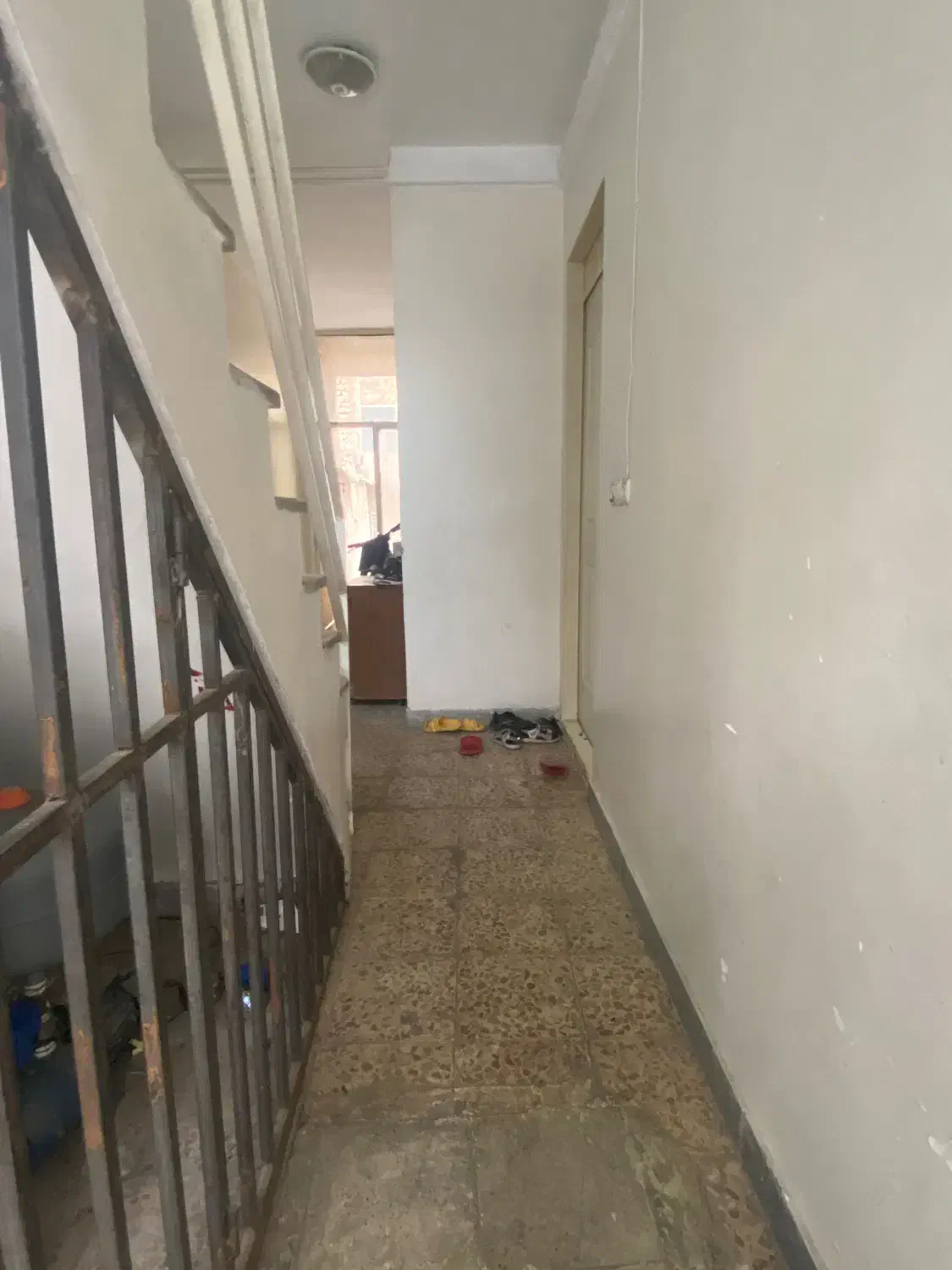 ویلایی ۸۴متر زمین/۱۸۰متر بنا در سه طبقه|فروش زمین و ملک کلنگی|ری, حمزهآباد|دیوار