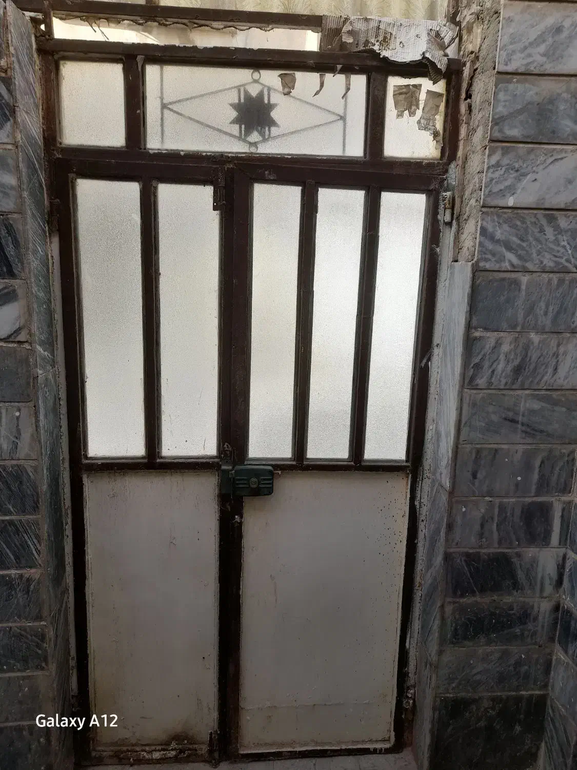 درب حیاط|مصالح و تجهیزات ساختمان|بروجرد, |دیوار