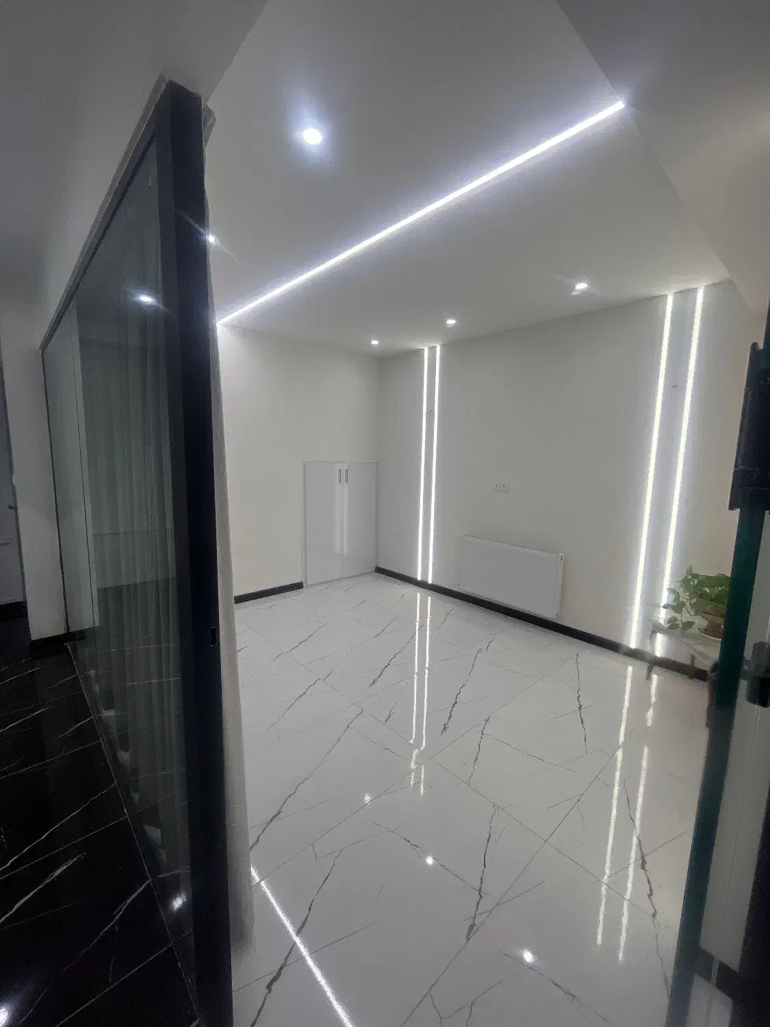 واگذاری لاین در سالن زیبایی|اجارهٔ دفتر کار، اتاق اداری، مطب|مشهد, شاهد (شهرک غرب)|دیوار