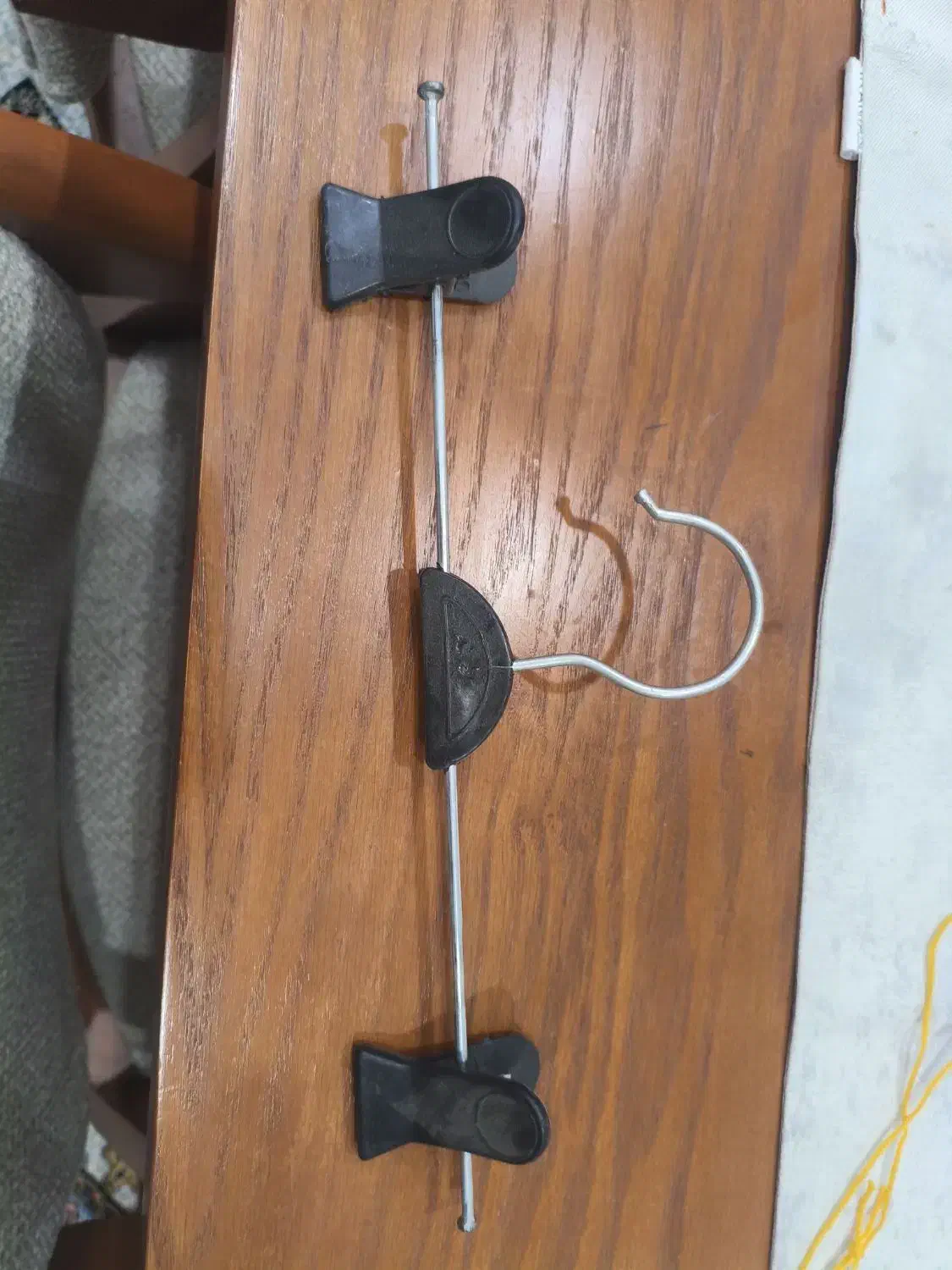 تعداد آویز لباس موجود هست|بندرخت و رختآویز|بندر امام خمینی, |دیوار