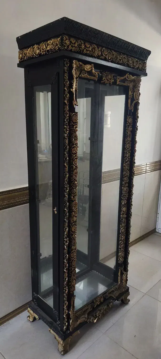 بوفه ایستاده|بوفه، ویترین، کنسول|مهاباد (آذربایجان غربی), |دیوار