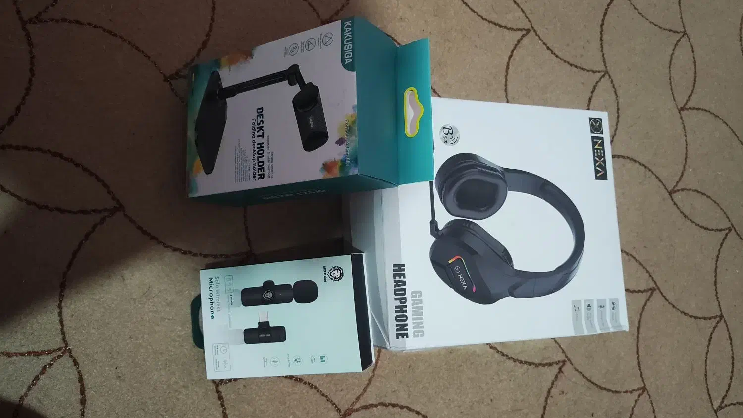 هدفون هولدر میکروفون|پخش‌کننده همراه|قدس, شهر‌قدس|دیوار