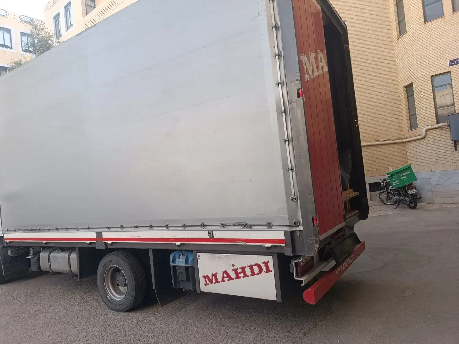 باربری معتبر نمونه با ناوگان نیسان و ایسوزو|خدمات حمل و نقل|یزد, |دیوار