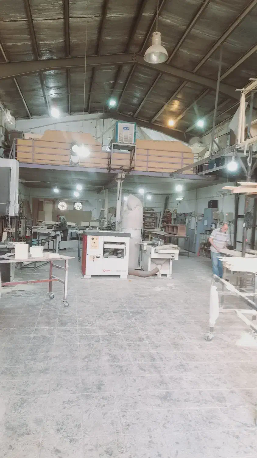 کارگر نجاری|استخدام صنعتی، فنی، مهندسی|پردیس, شهرک صنعتی کمرد|دیوار