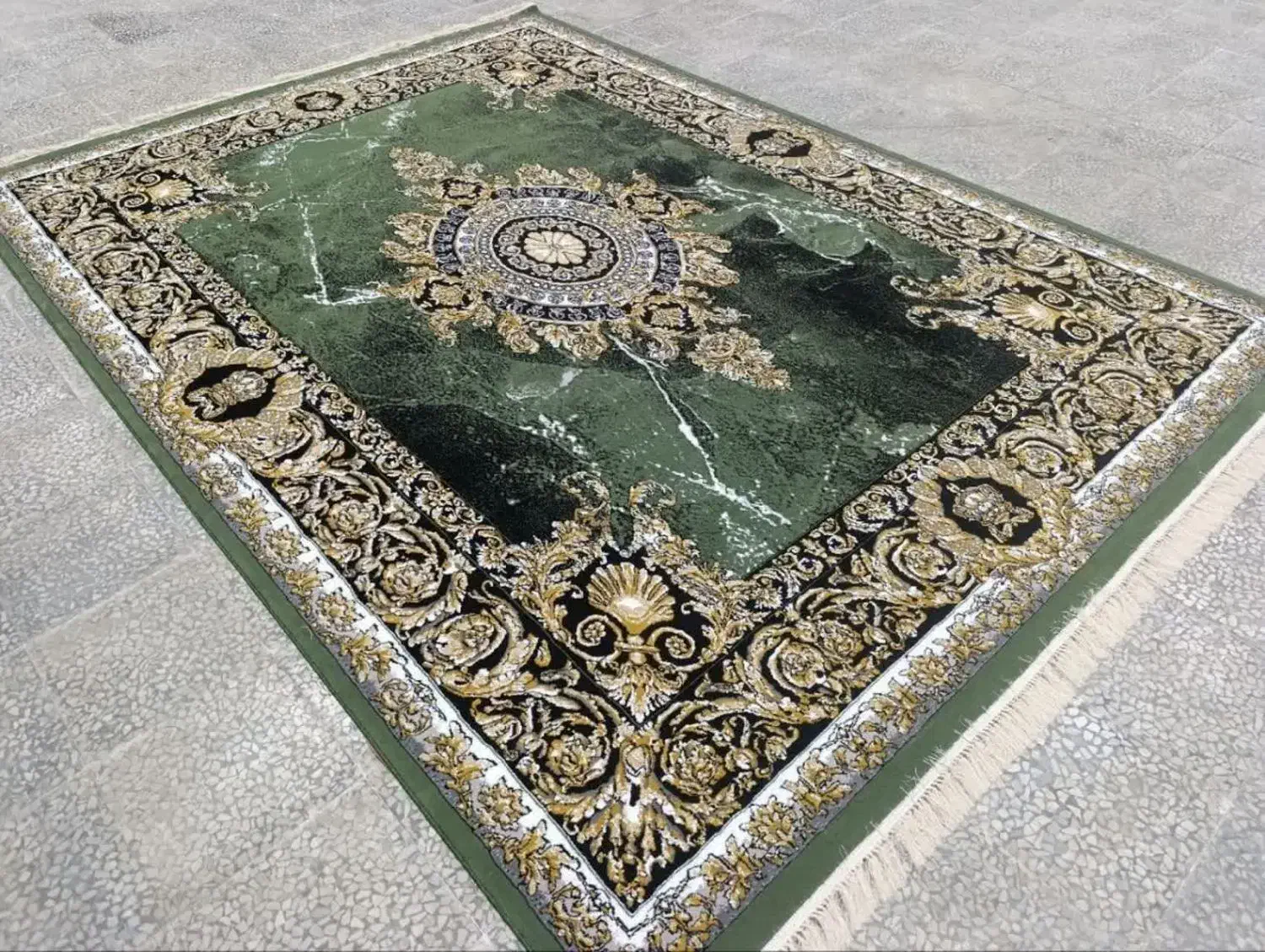 حراج  فرش های ۶و۹و۱۲ متری تک به قیمت عمده از شرکت|فرش|کاشان, راوند|دیوار