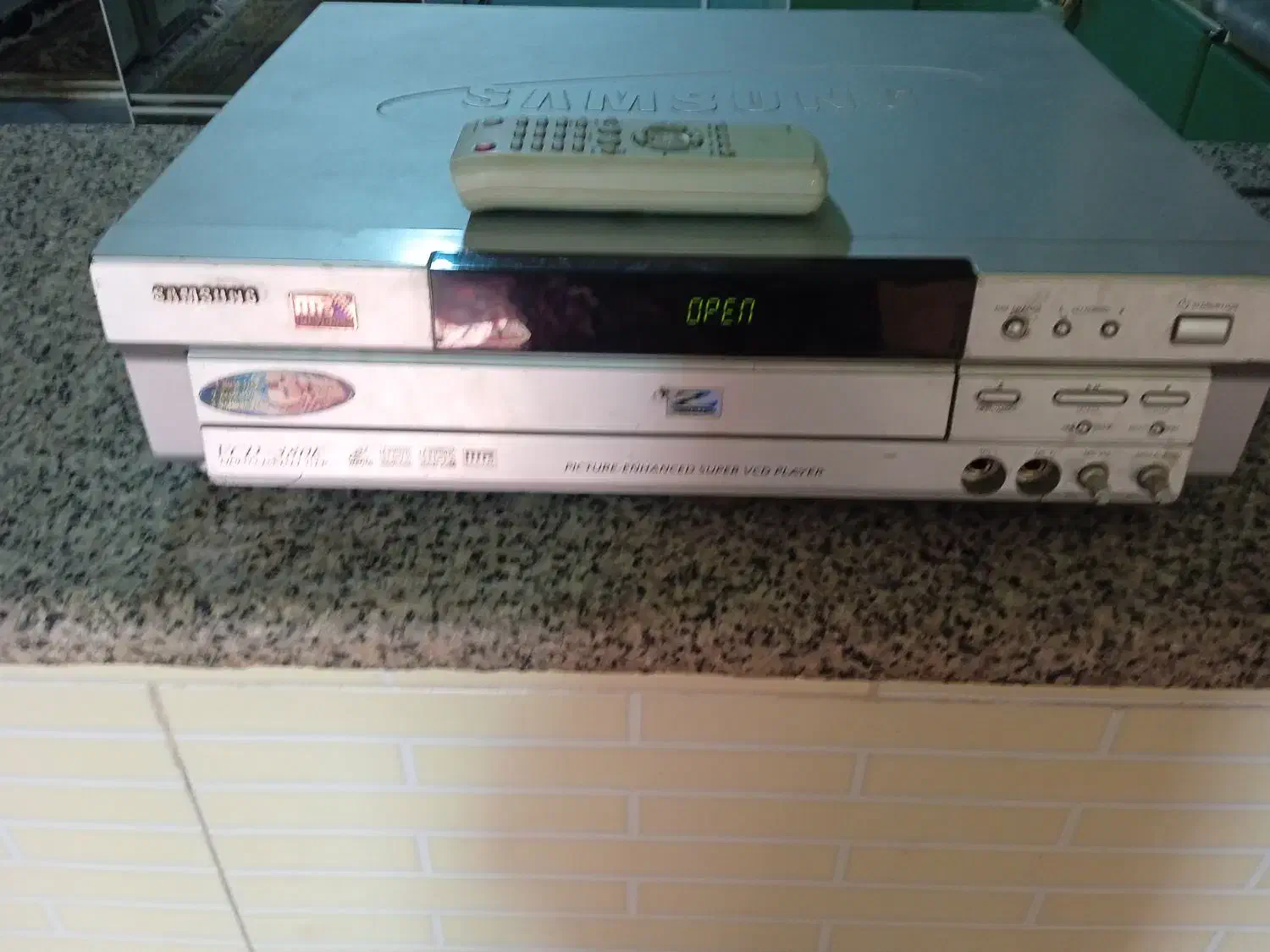 دستگاه سی دی|پخش‌کننده DVD و ویدیو|کرمان, |دیوار