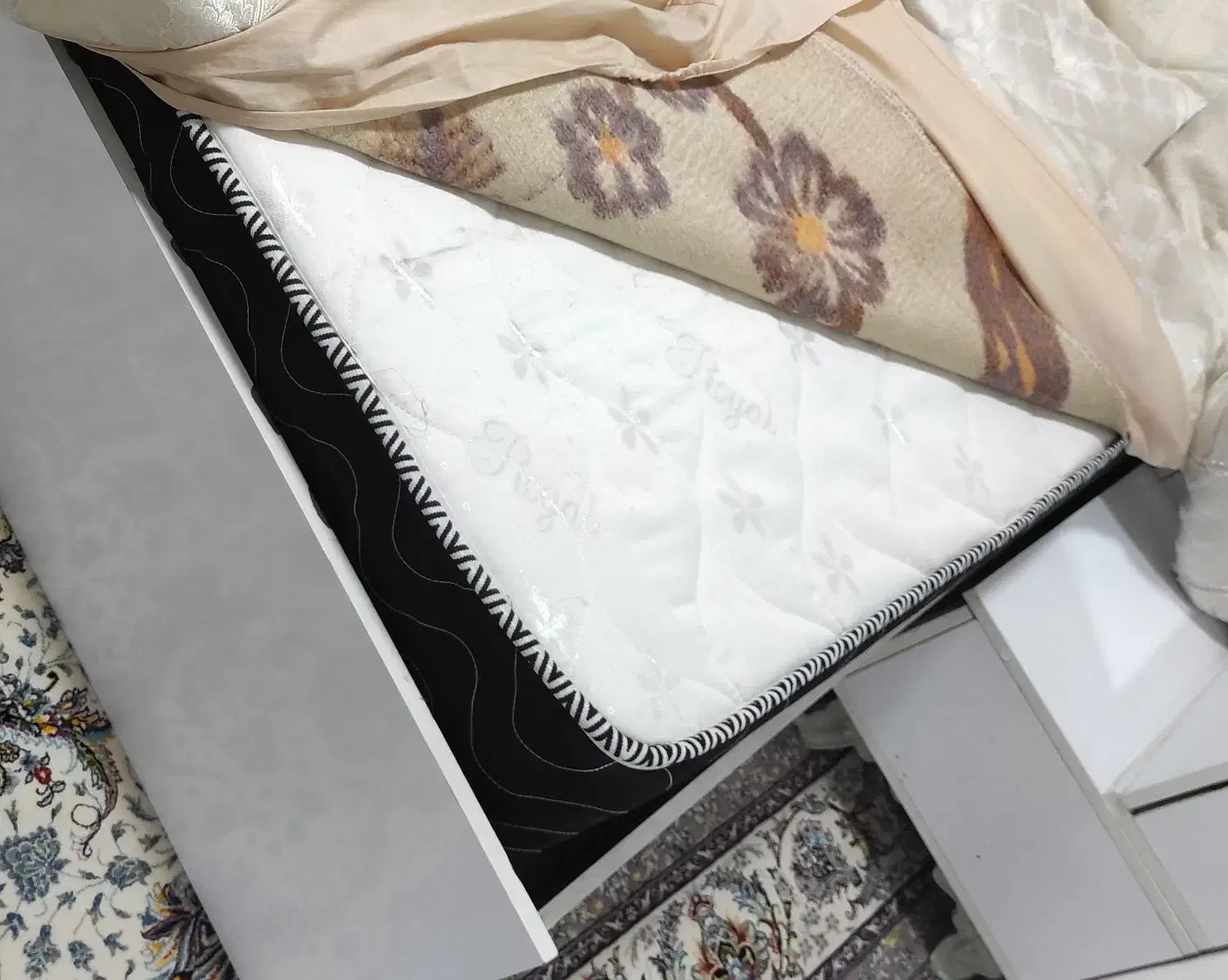 تخت خواب وتشک رویال|تخت و سرویس خواب|اشنویه, |دیوار