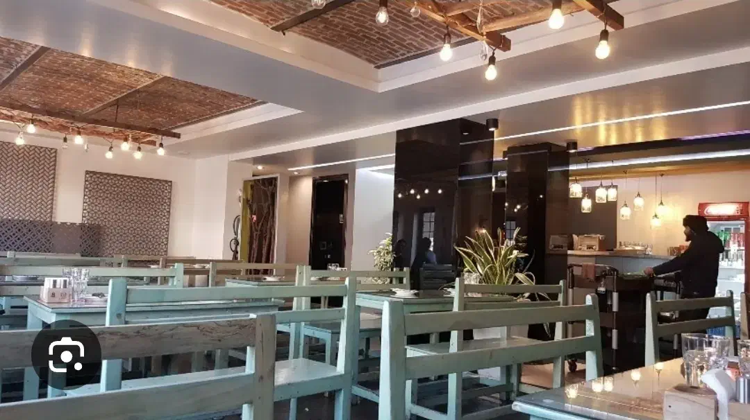 نیروی خدماتی رستوران و صندوق دار و ویتر|استخدام خدمات فروشگاه و رستوران|تهران, نیلوفر|دیوار