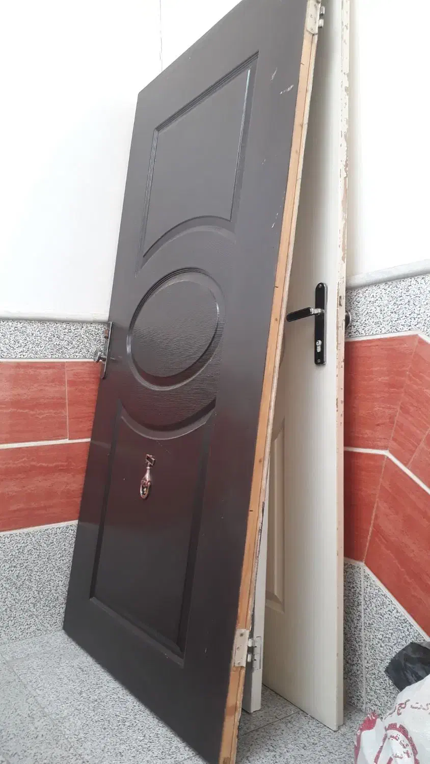 با سلام،یک عدد درب ورودی اپارتمان به فروش میرسه|مصالح و تجهیزات ساختمان|الوند, |دیوار