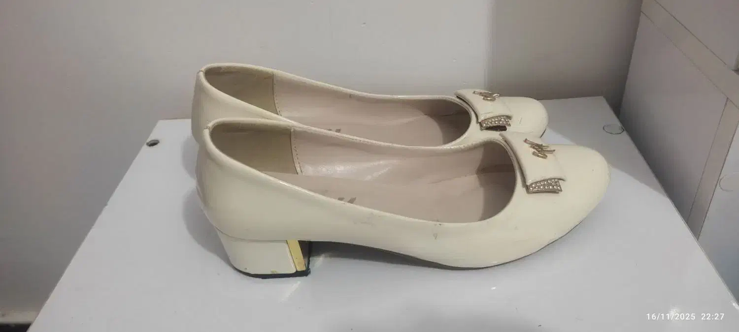 کفش مجلسی|کیف، کفش، کمربند|خرمآباد, |دیوار