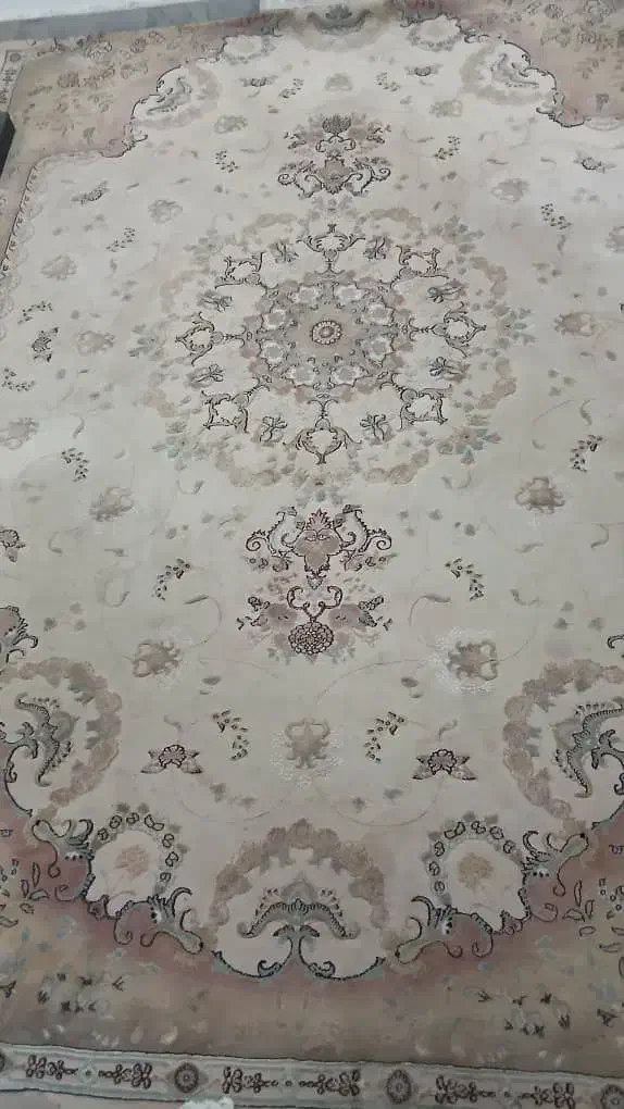 ۲تخته فرش ۹متری پاتریس گل برجسته کرم وصورتی|فرش|صومعه‌سرا, |دیوار