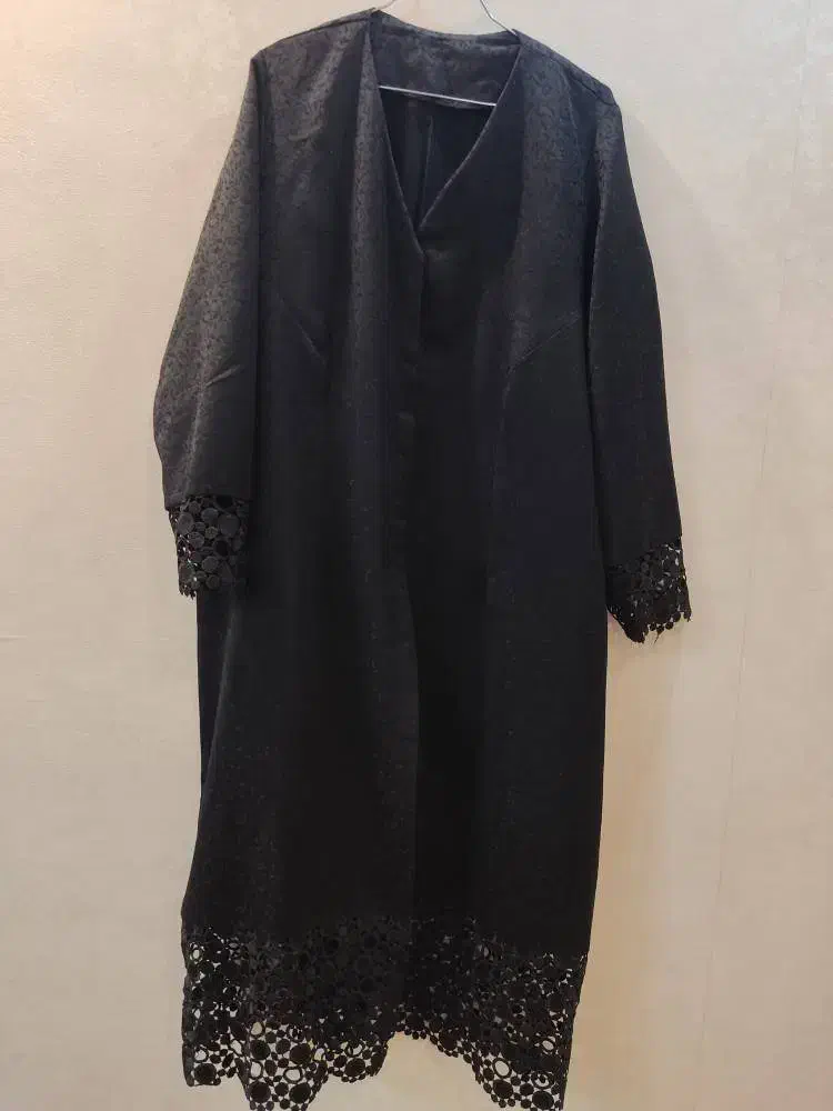 مانتو|لباس|شهر ری, شهید غیوری (ابن باویه)|دیوار