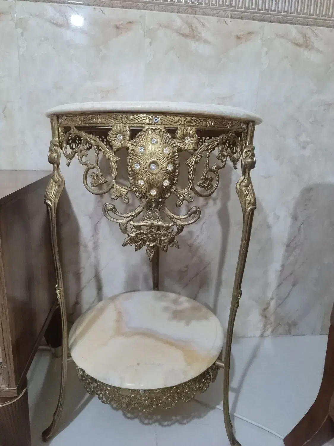 میزبرنز|میز تلفن|معصومیه, |دیوار