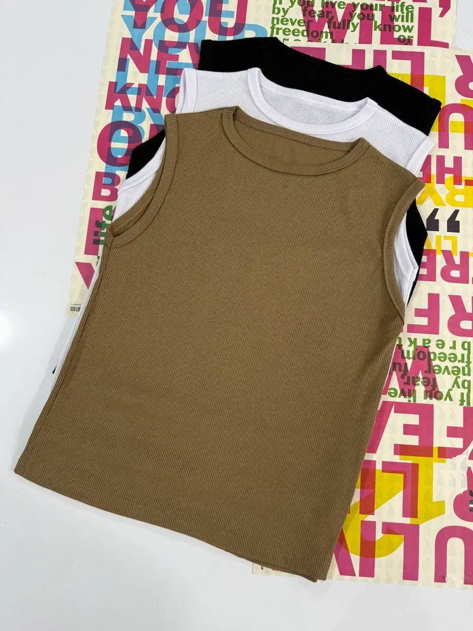 تاپ حلقه ای قواره دار) (پوشاک کیانی)|لباس|شیروان (خراسان), |دیوار