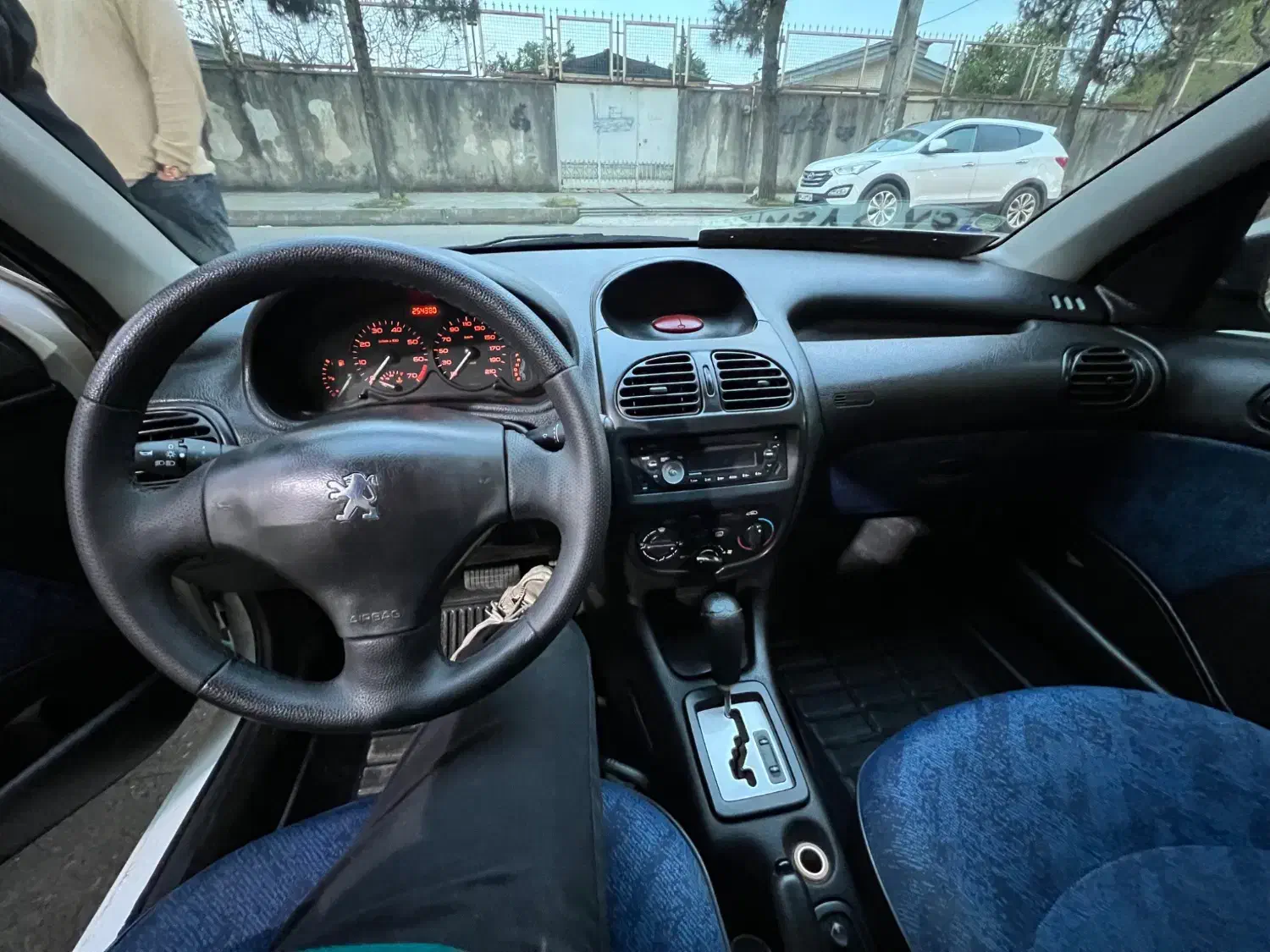 206تیپ ۴ مدل۸۱|خودرو سواری و وانت|آستارا, |دیوار