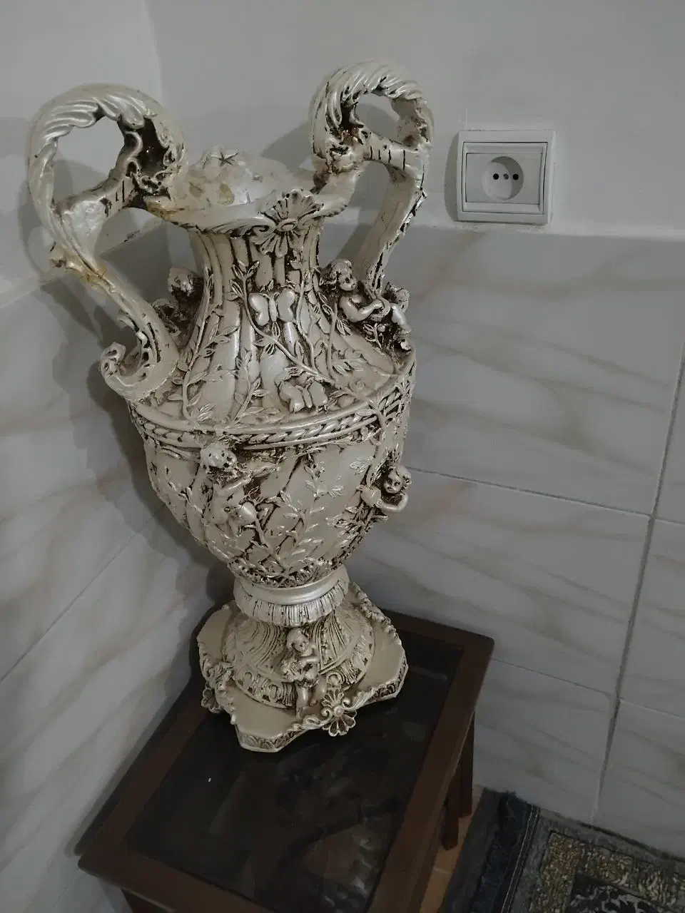 گلدان پلی استر|مجسمه، تندیس، ماکت|هشتگرد, هشتگرد قدیم|دیوار