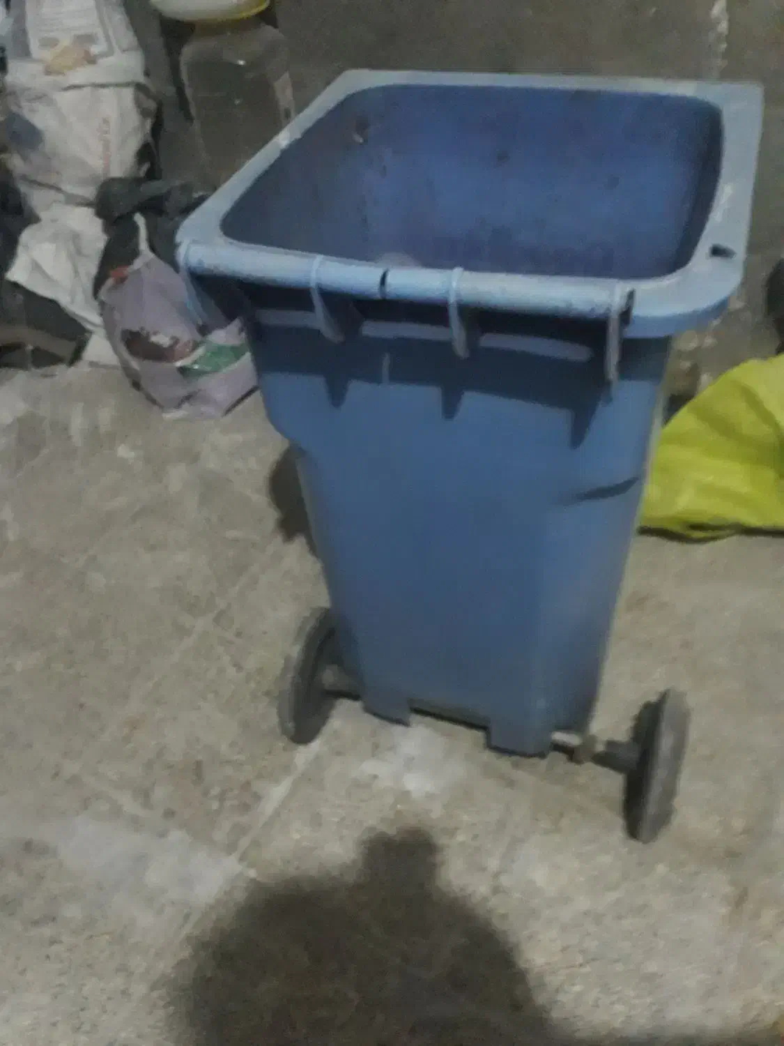 سطل زباله مغازه|لوازم نظافت|سنندج, |دیوار