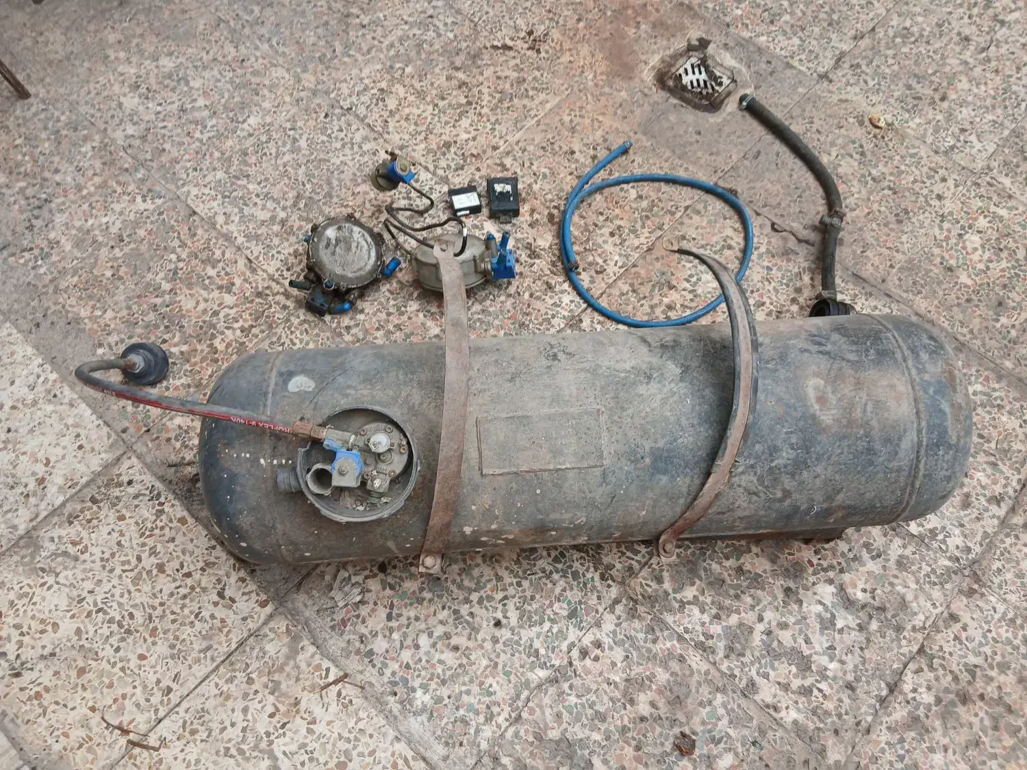 گاز ال پی جی سالم|قطعات یدکی و لوازم جانبی|کارون, |دیوار