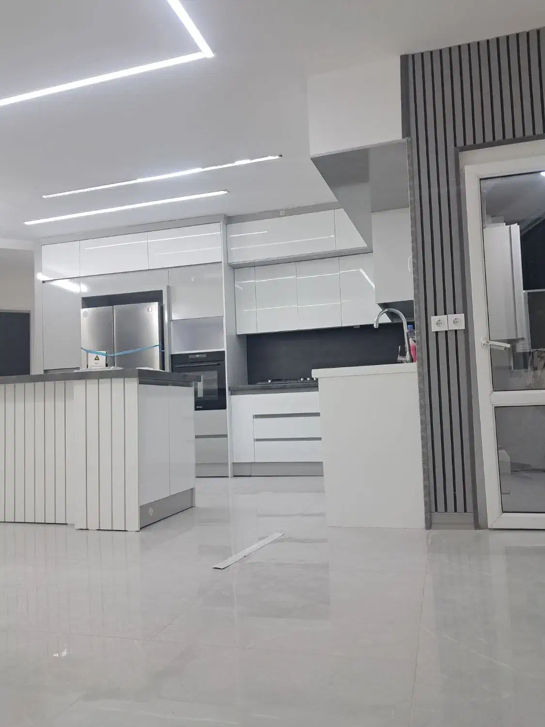 بازسازی ساختمان کاشیکاری کابینت سازی تخریب|خدمات پیشه و مهارت|مشهد, ارشاد|دیوار