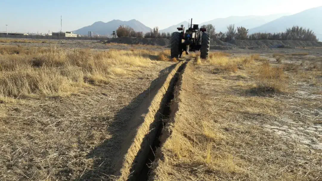 چاله کن کانالکن قطعات و...|خدمات پیشه و مهارت|اراک, |دیوار