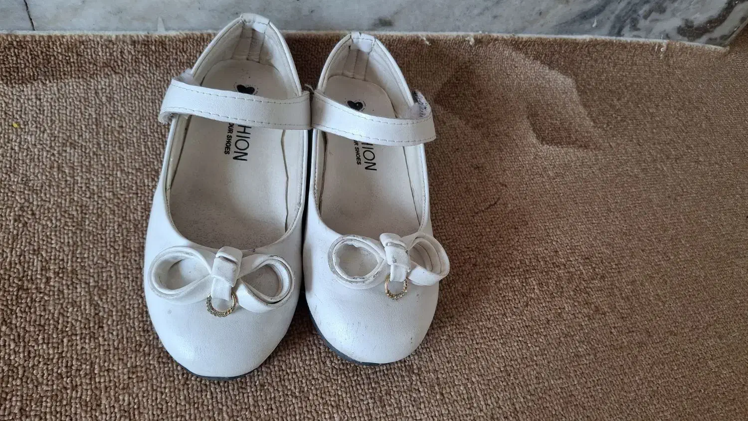 کفش دخترانه|کفش و لباس بچه|اصفهان, امامزاده اسماعیل|دیوار