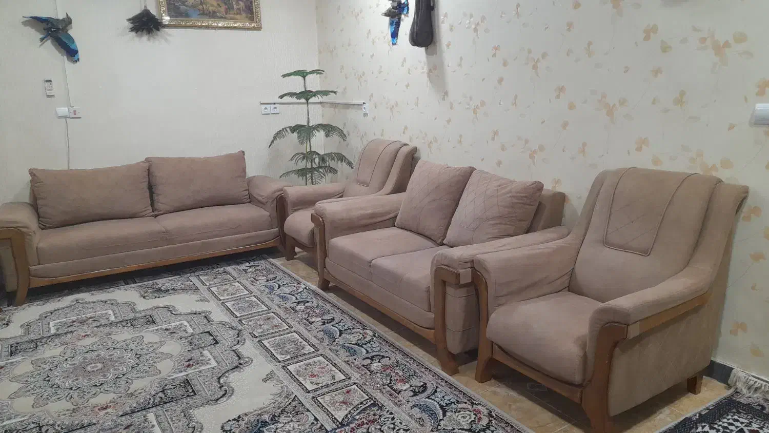 مبل هفت نفره دست دوم|مبلمان خانگی و میز عسلی|جم, |دیوار