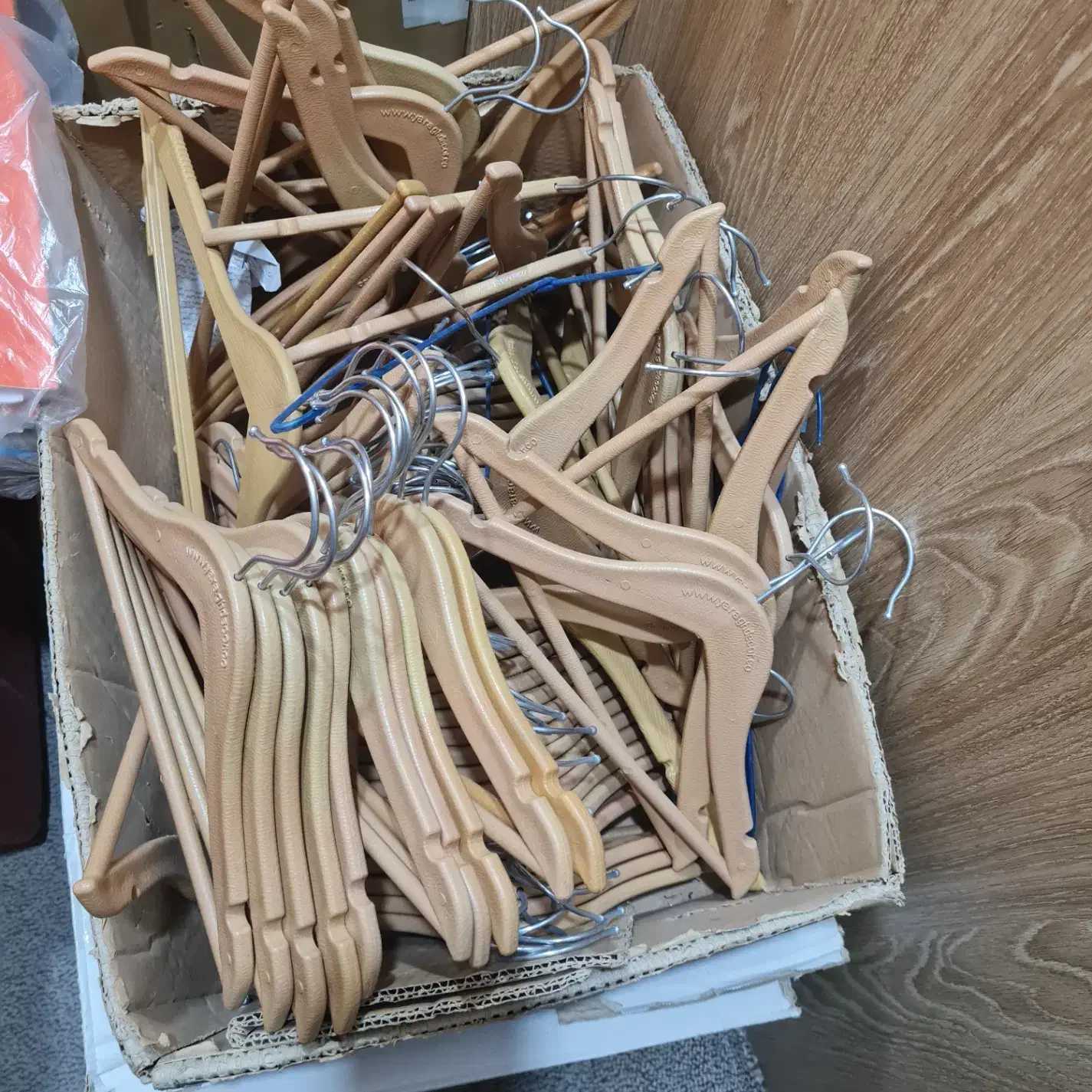 چوب لباسی کودک|بندرخت و رختآویز|قم, انسجام|دیوار