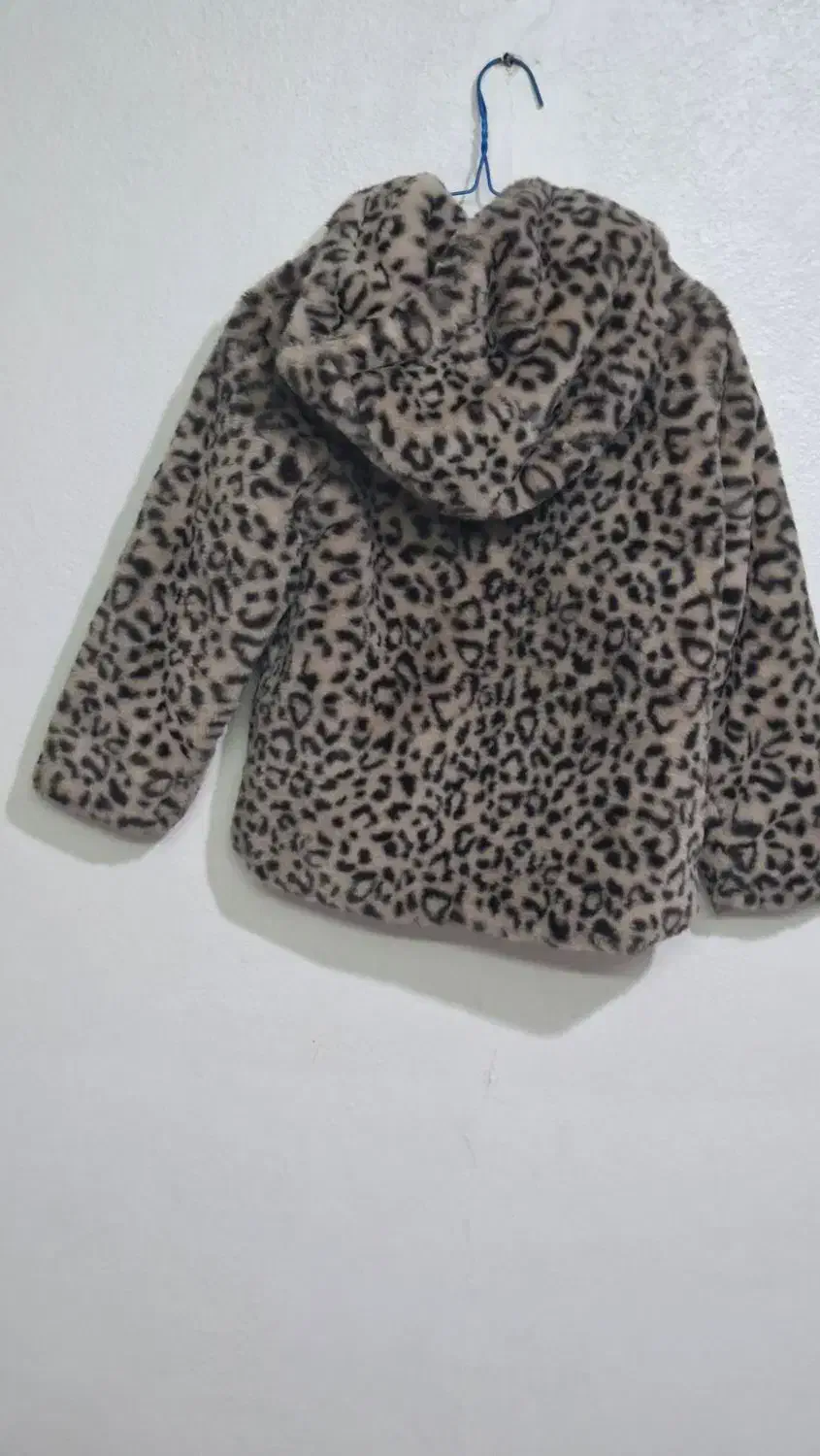 پالتو پشمی منگودر حد نو|کفش و لباس بچه|تهران, زعفرانیه|دیوار