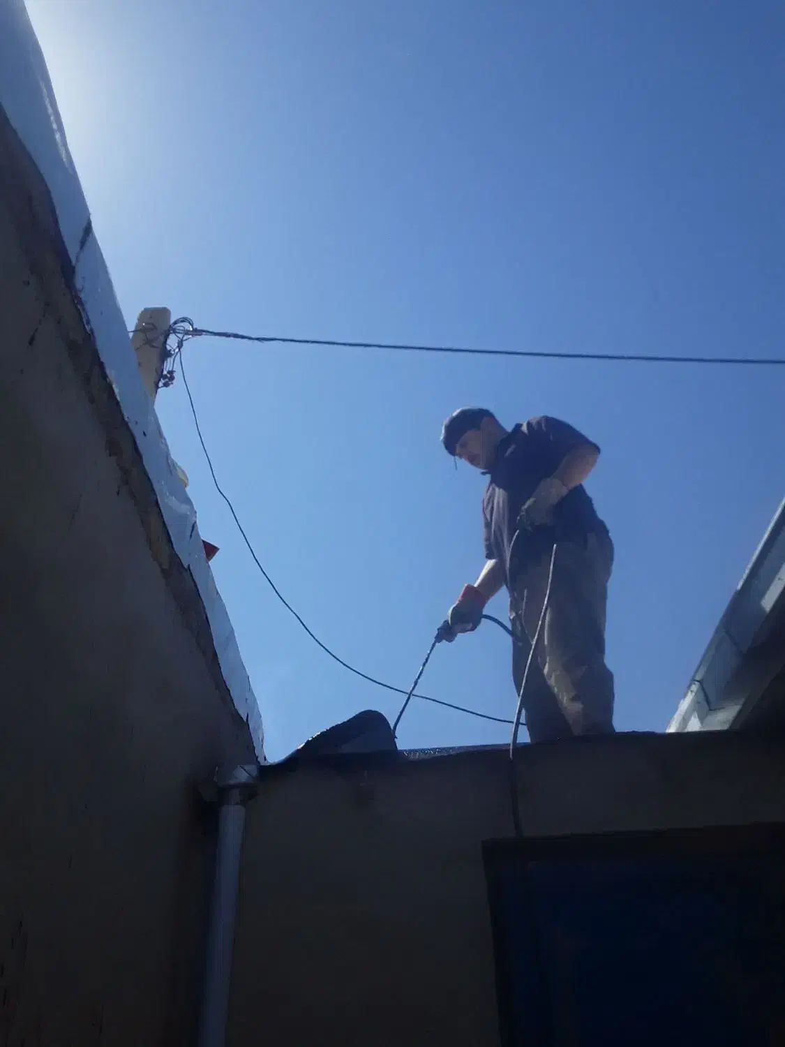 نصب ایزوگام الماس شرق ولکه گیری حتی ۱متر|خدمات پیشه و مهارت|شیروان (خراسان), |دیوار