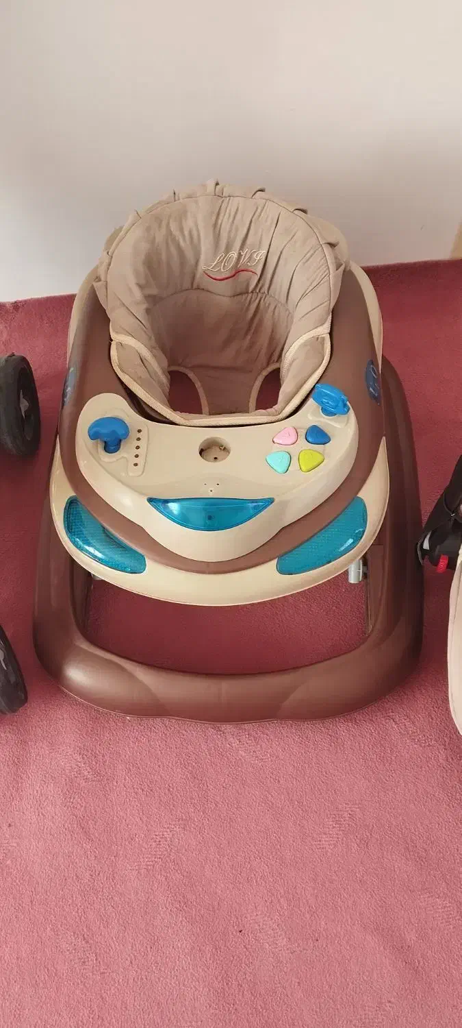 ست سه تیکه کالسکه|کالسکه و لوازم جانبی|کنگاور, |دیوار