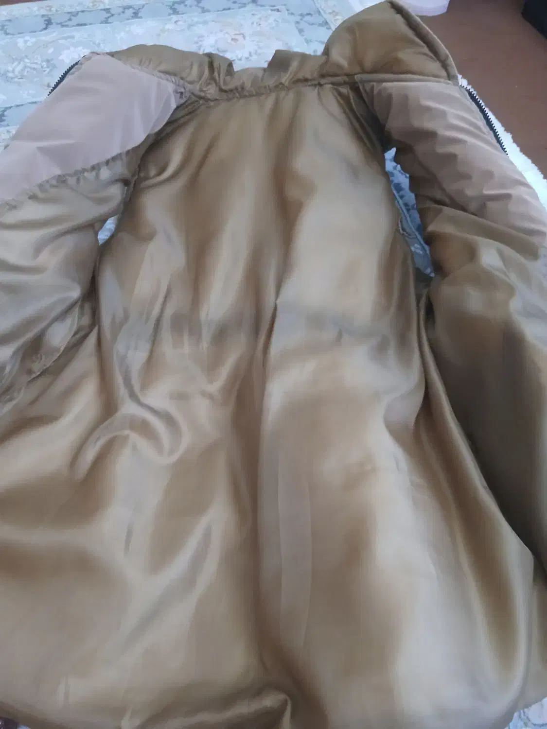 پافر سیلیکونی|لباس|مبارکه, |دیوار