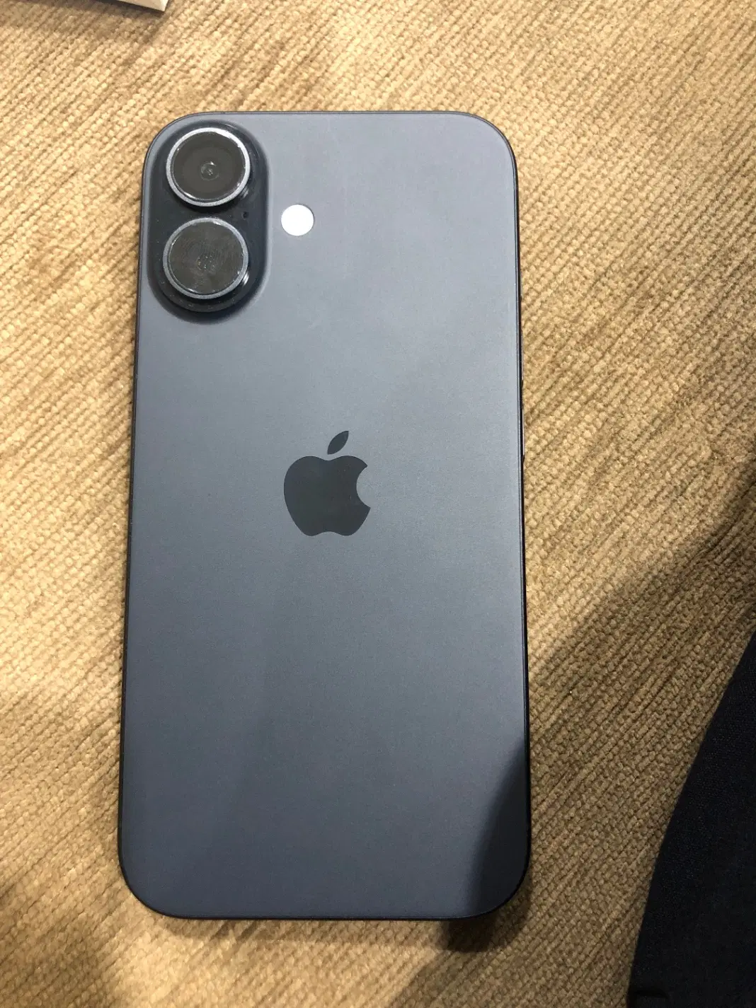 iPhone 16|موبایل|ساوه, |دیوار