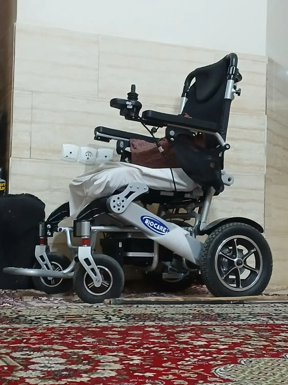 ویلچر برقی|پزشکی|تفت, |دیوار