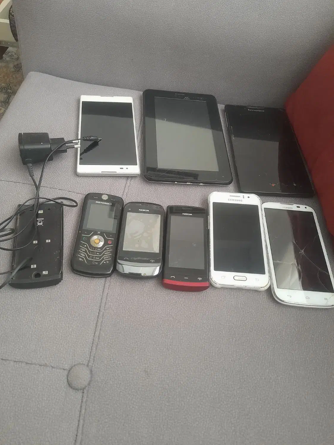 تعدادی موبایل وتبلت|موبایل|تهران, گلچین|دیوار