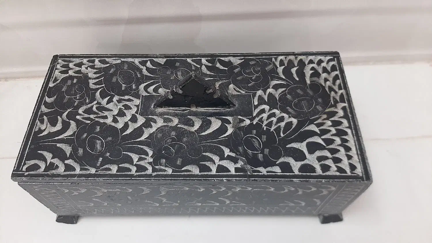 جعبه|کلکسیون اشیاء عتیقه|شاهین‌شهر, عطار|دیوار