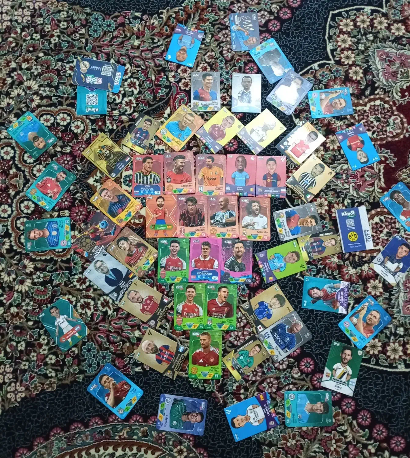 کیمدی|اسباب‌‌بازی|بم, |دیوار