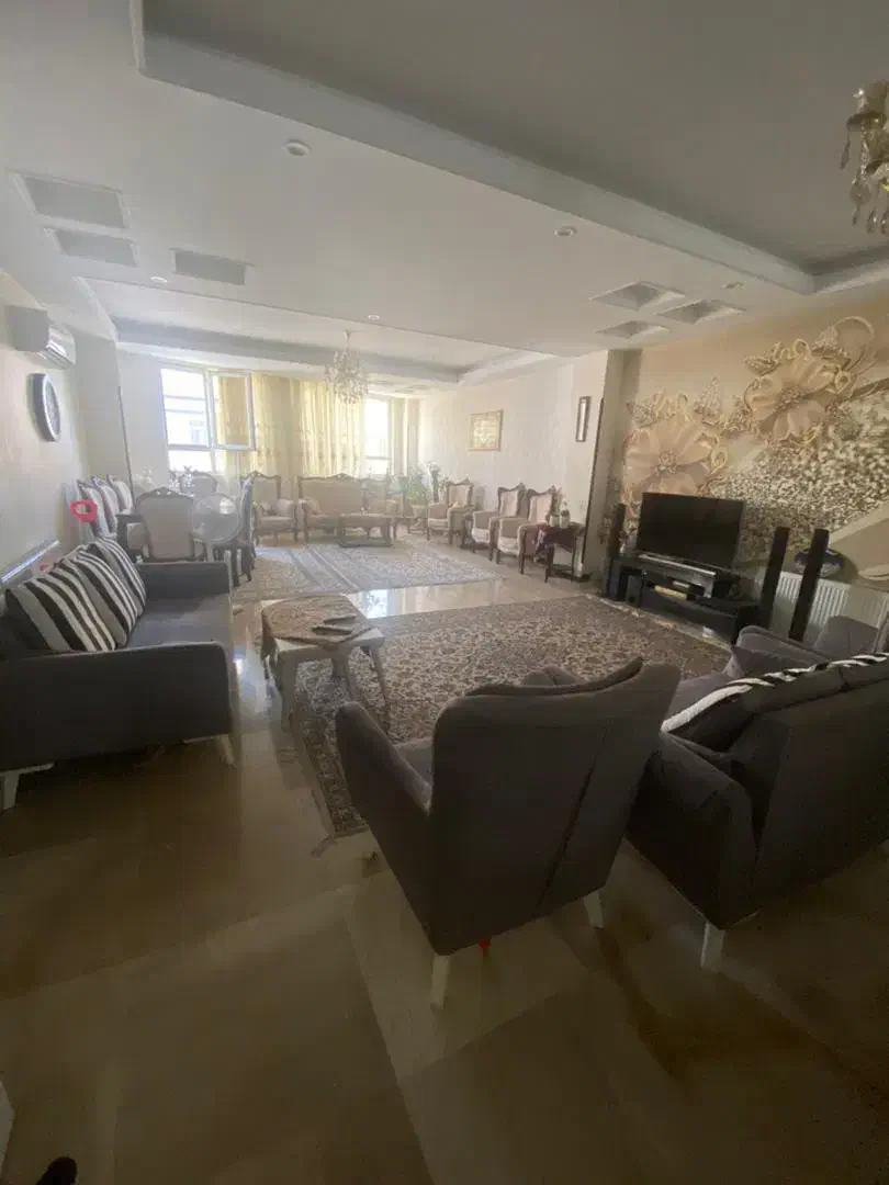 ۱۴۵ متر پاتریس تک واحدی