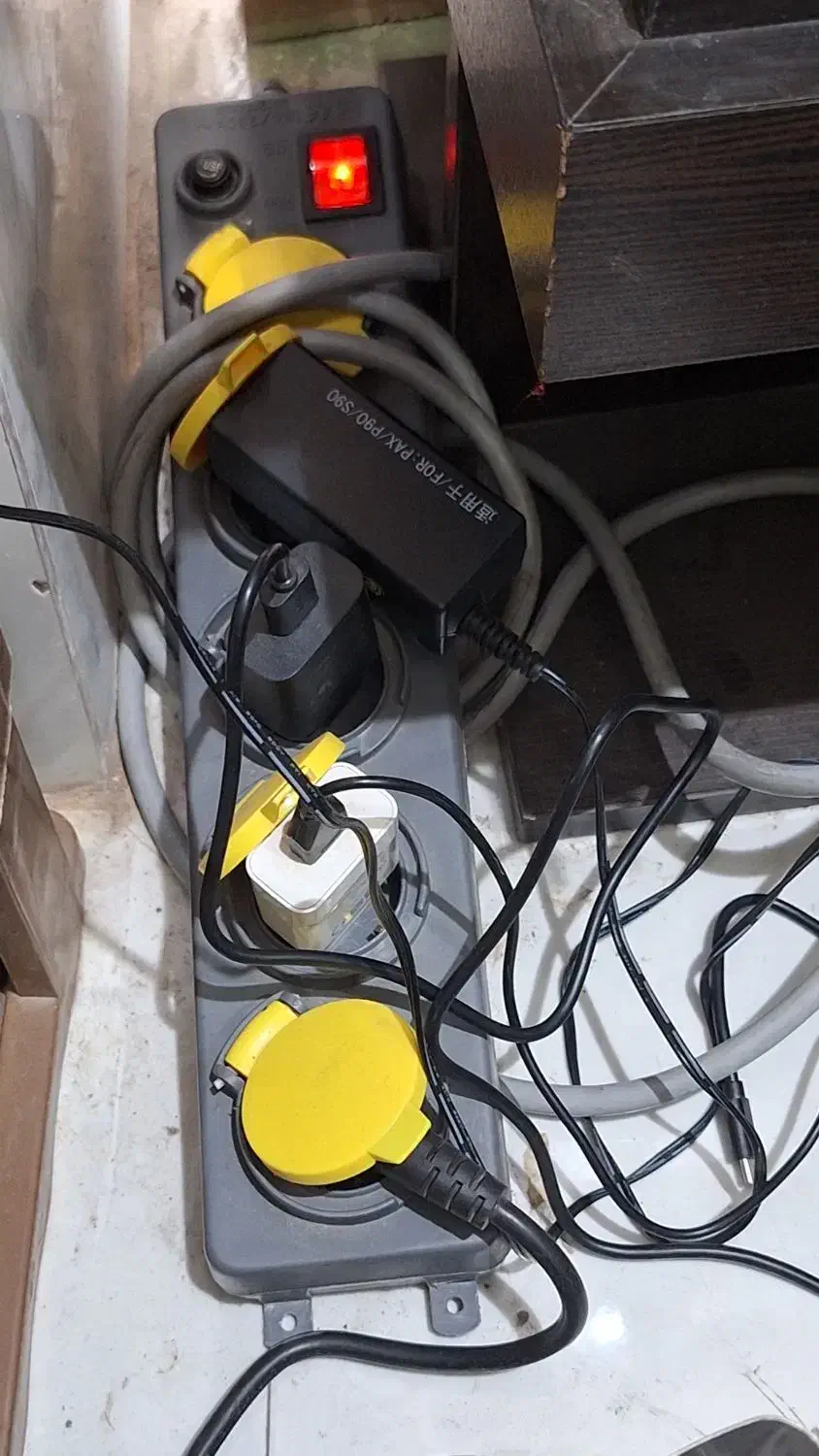 پنج راه محافظ دار پارت الکتریک pe551|لوازم جانبی موبایل و تبلت|نیشابور, هفده شهریور|دیوار