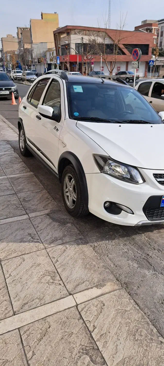 کوییکR مدل ۱۴۰۱|خودرو سواری و وانت|فردیس, ثابتی|دیوار