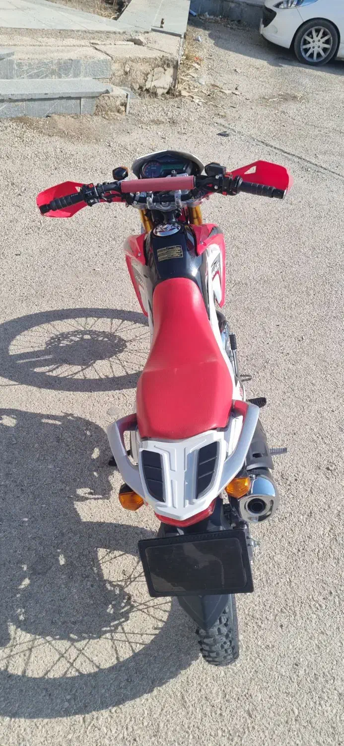 تریل پرواز|موتورسیکلت|ایوان, |دیوار