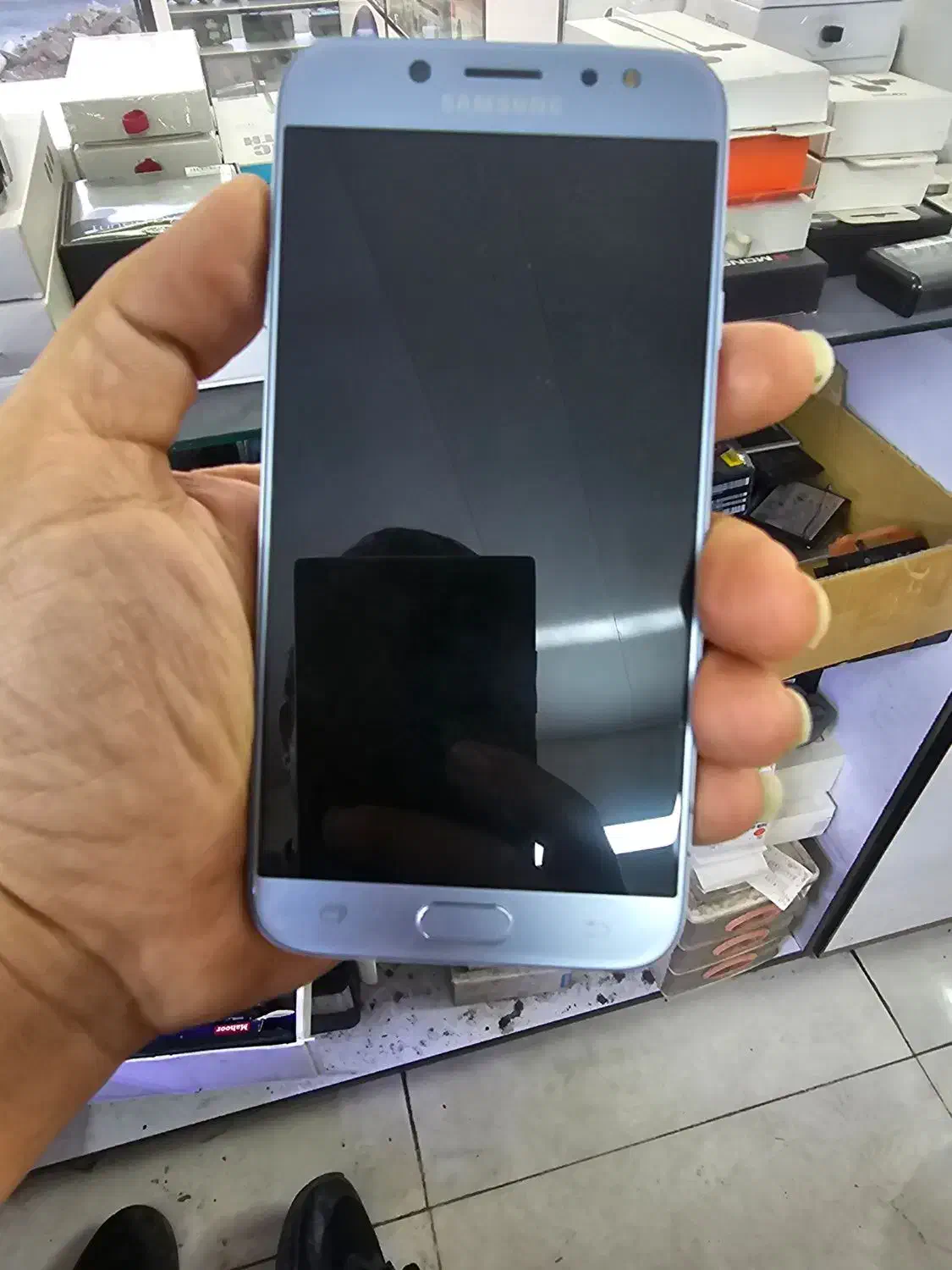 j7 pro ال سی دی شکسته|موبایل|اسلام‌شهر, زرافشان|دیوار