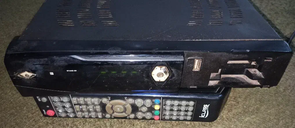 ای کلاس|پخش‌کننده DVD و ویدیو|آزادشهر, |دیوار